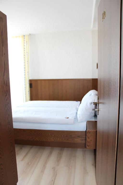 Hotel Glärnisch Hof Horgen Rum bild