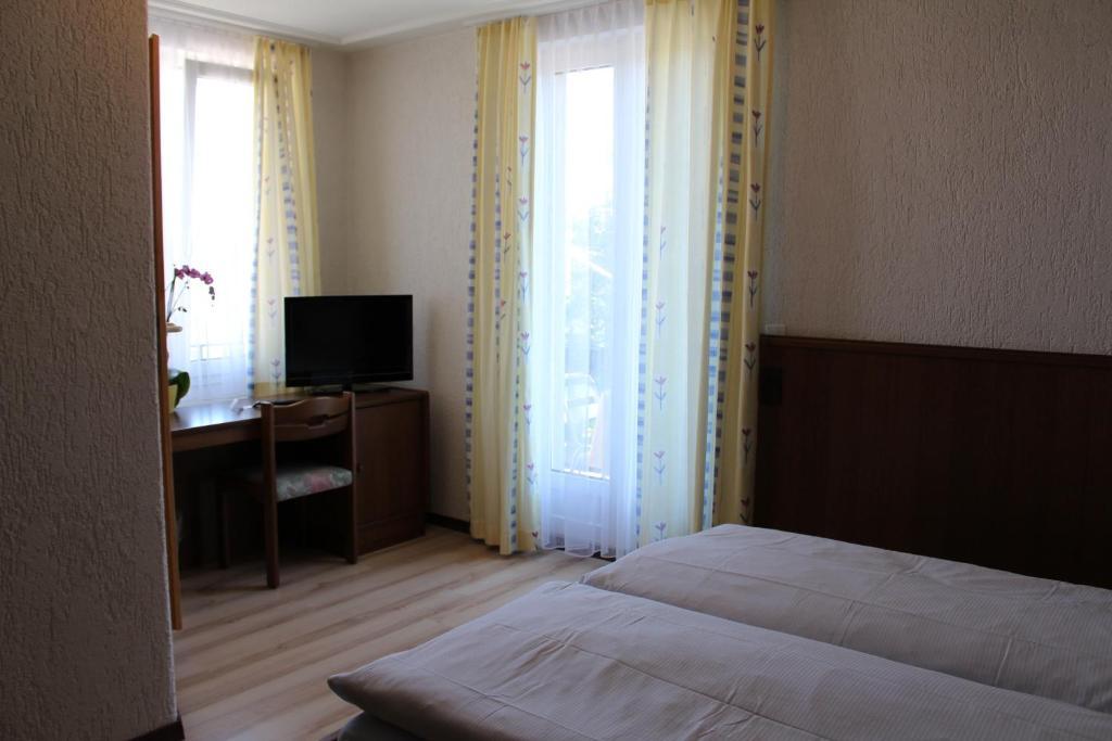 Hotel Glärnisch Hof Horgen Rum bild