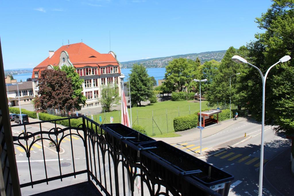 Hotel Glärnisch Hof Horgen Rum bild
